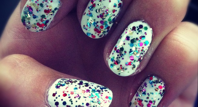 Graffiti Nails