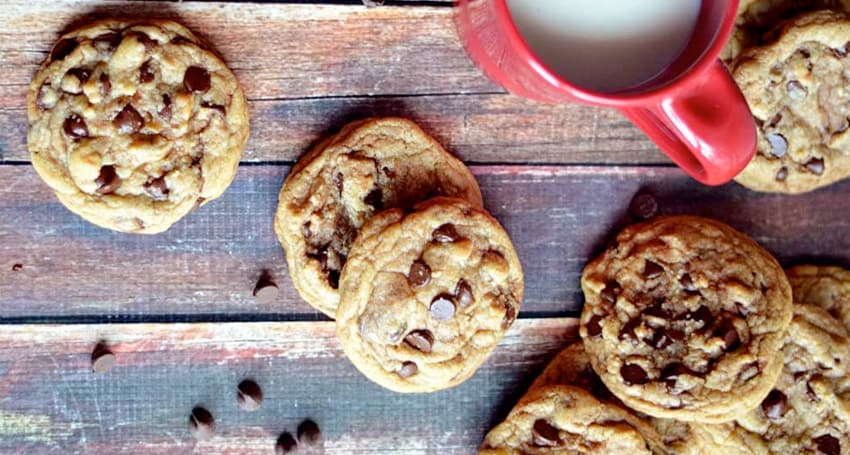 HEALTHY CHOCOLATE PEANUT BUTTER COOKIES