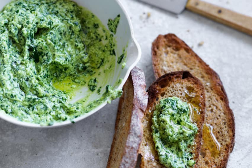 WHIP AND DIP IT: SPINACH & FETA DIP