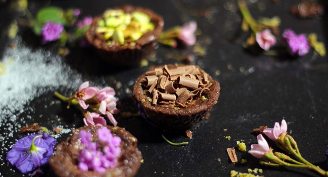 HAPPINESS IN A TART