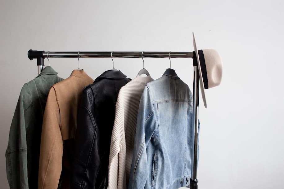 WARDROBE BASICS AND HOW TO STYLE THEM