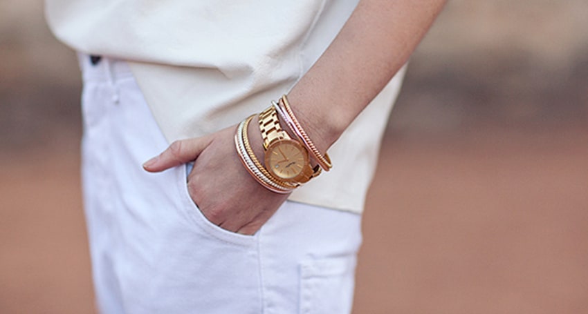 TIMELY FASHION